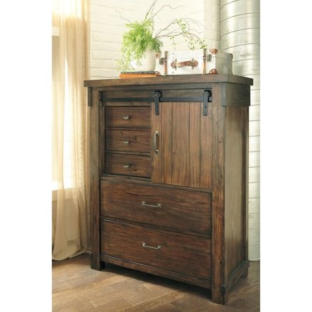 Комод высокий с дверцей Lakeleigh B718-46 Ashley 