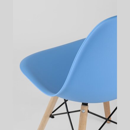 Стул Eames Style DSW голубой (разборный каркас) 