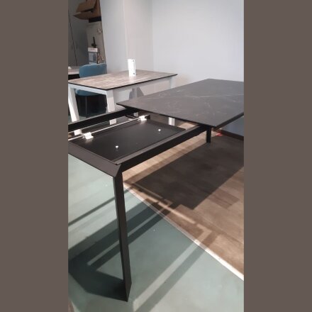 Стол DF201T matte black marble/black 1400(+600)*900  ЭКСКЛЮЗИВ (Образец из салона) 