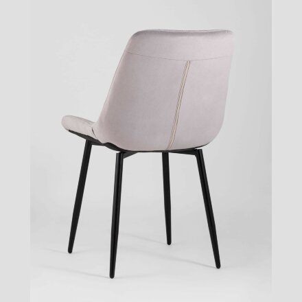Комплект из четырех стульев Stool Group Флекс велюр светло-сиреневый ножки из металла черные 